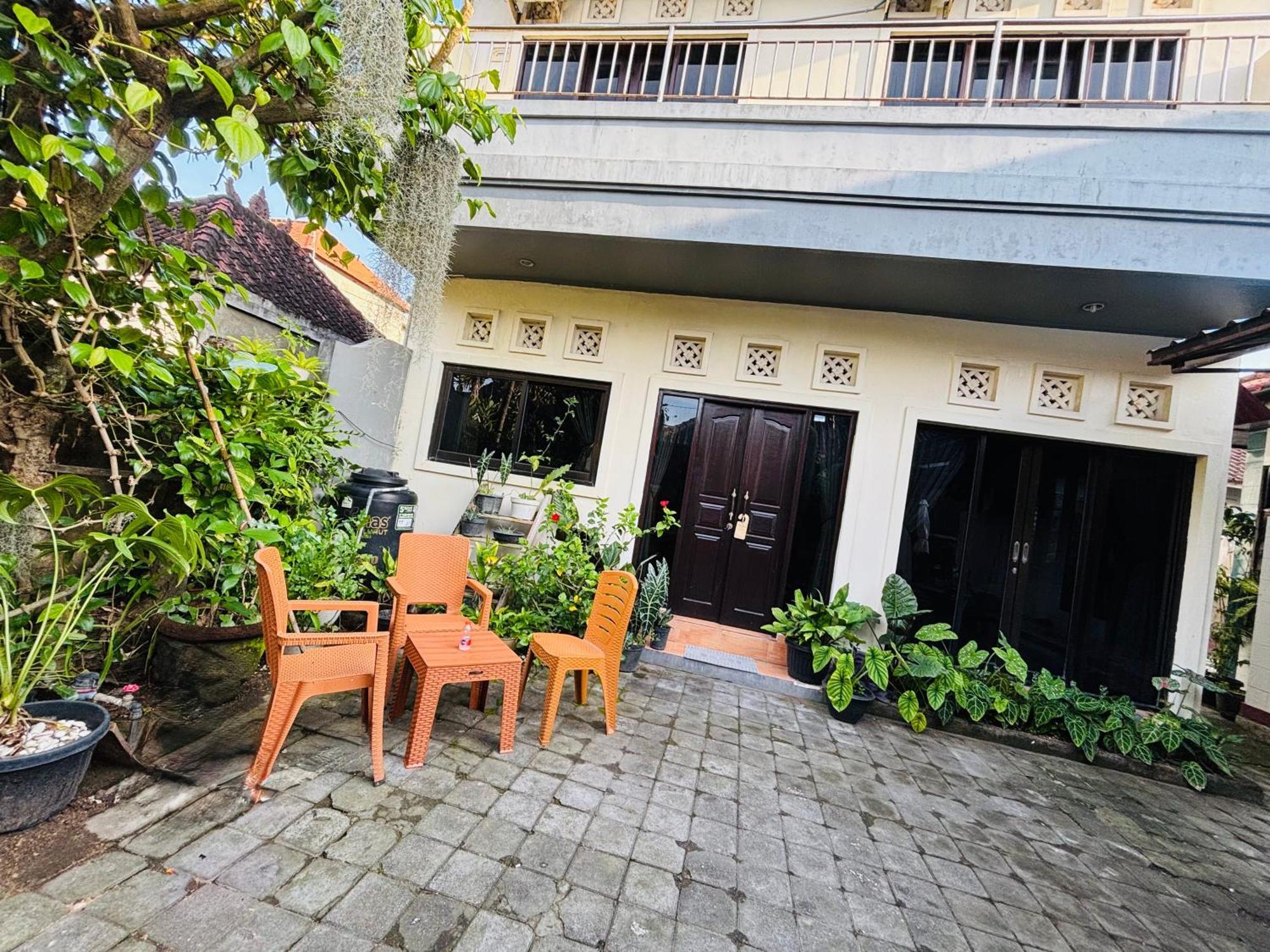 Mama Mega Homestay Pesanggaran Eksteriør bilde